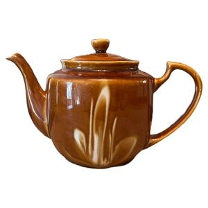 VINTAGE 1970s Ceramic Teapot